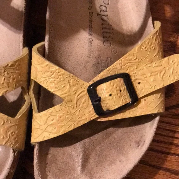 Birkenstock Mustard Embossed Sandals - Picture 4 of 6